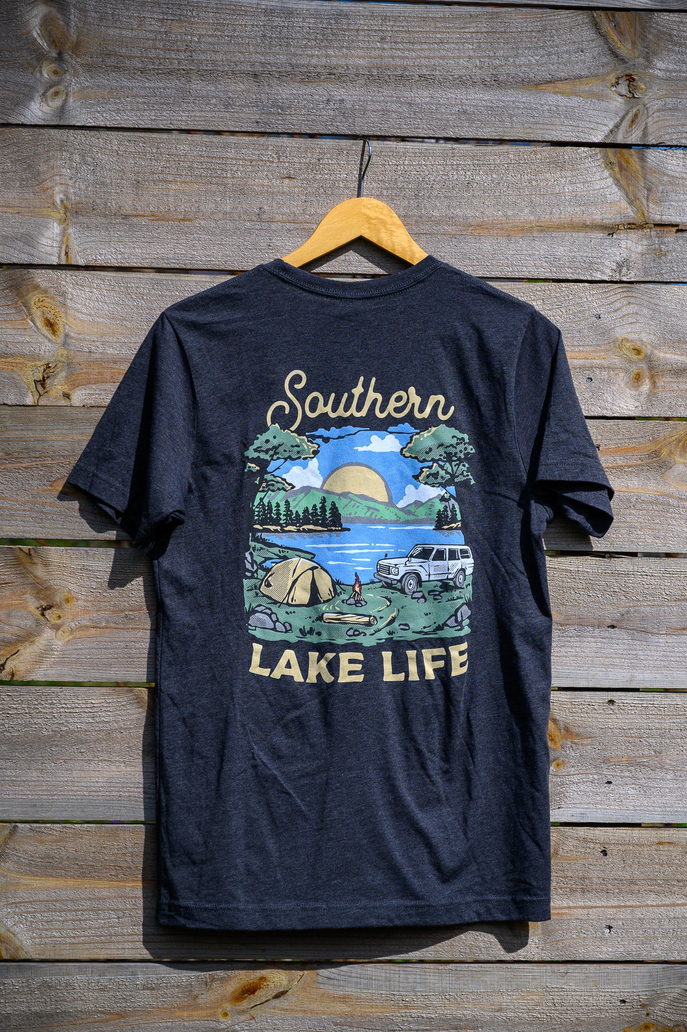 LAKESIDE CAMP TEE - CHARCOAL