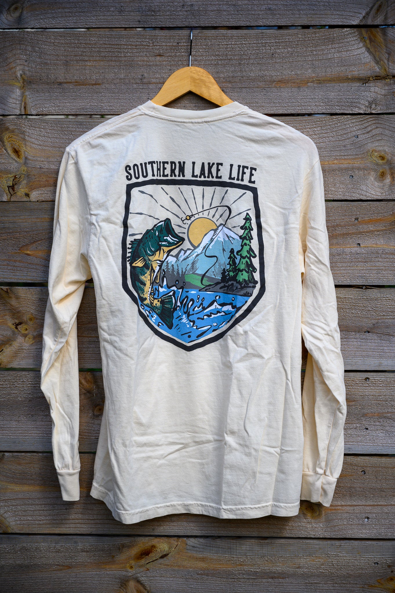 The Southern Lake Life: Bass Long Sleeve - Ivory