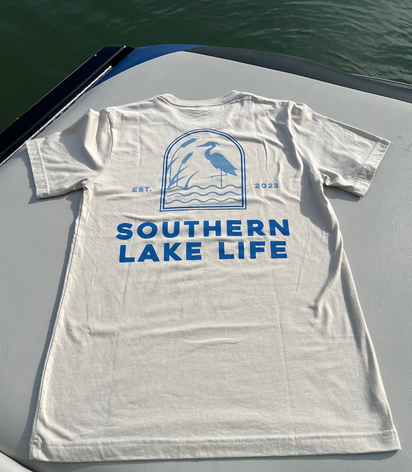 The Southern Lake Life - Heron Arch - Short Sleeve - Stone