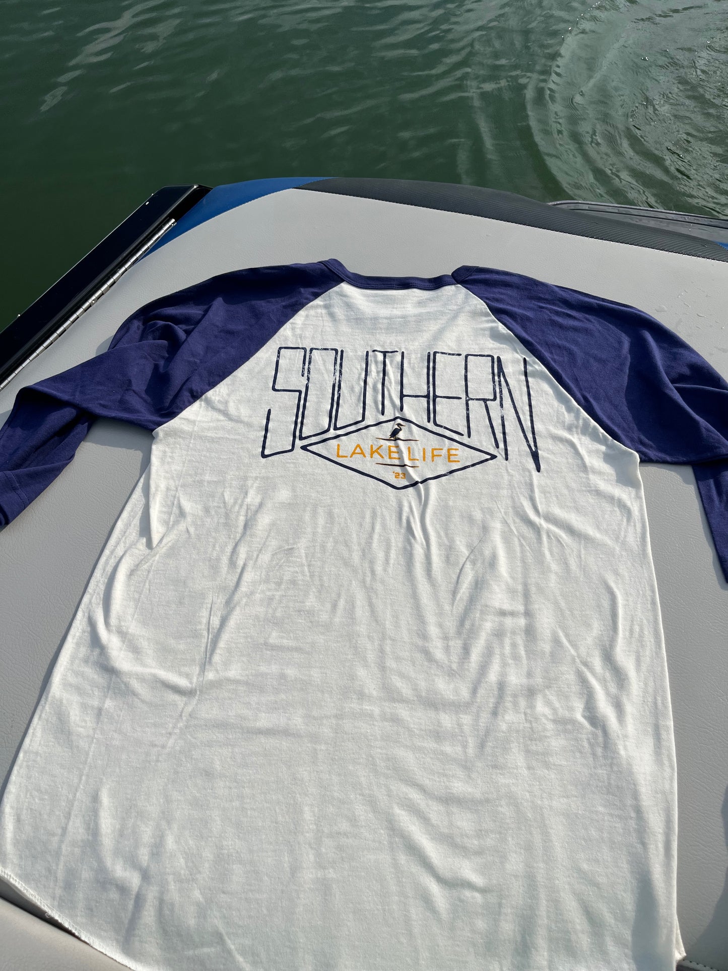 The Southern Lake Life: Diamond Logo - 3/4 Raglan - Navy/White