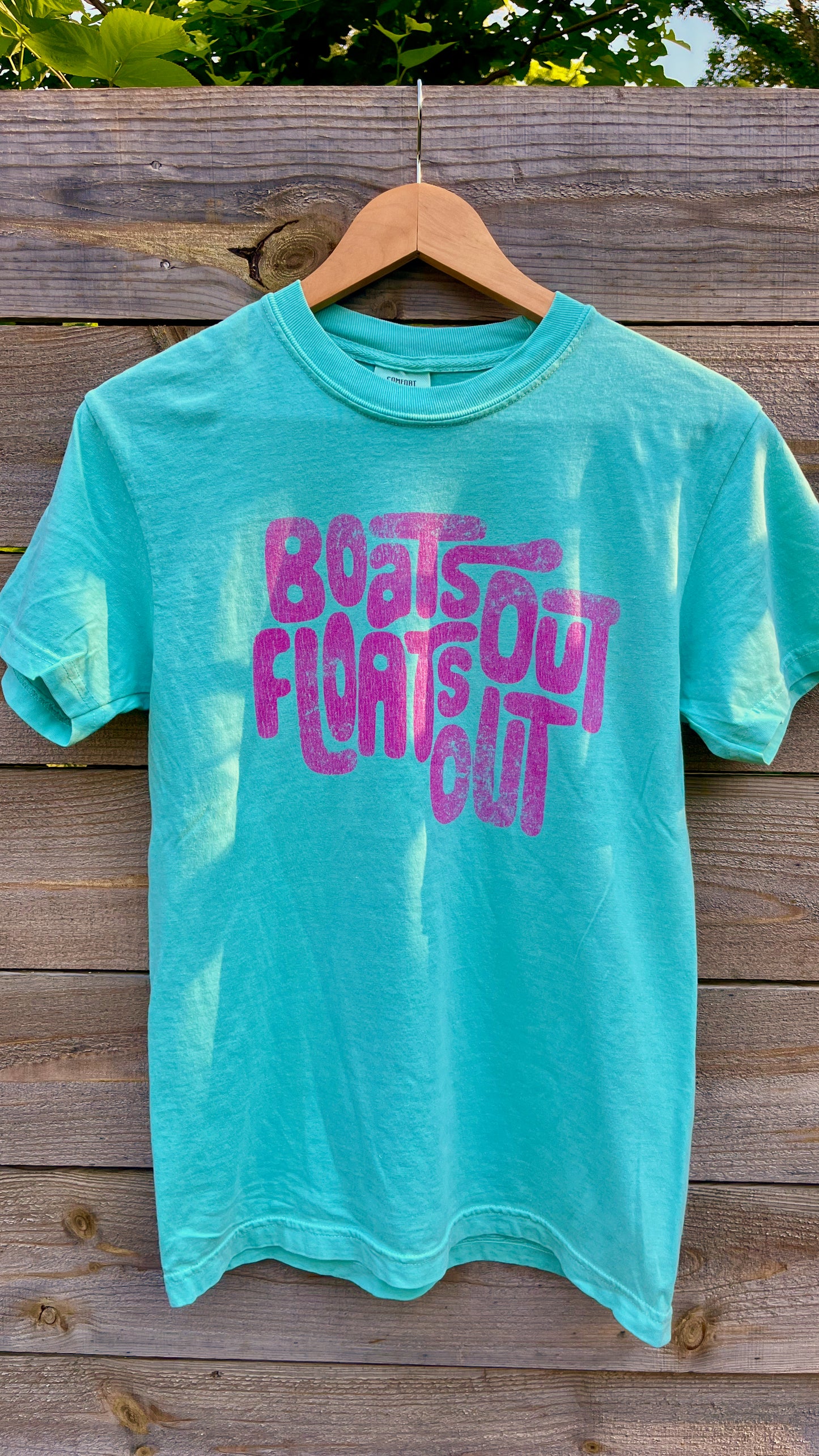 The Southern Lake Life: Boats Out, Floats Out - Short Sleeve - Chalky Mint